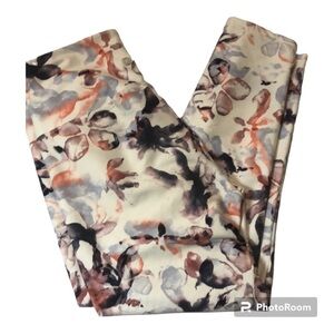 Balance collection buttery soft watercolor floral leggings size M